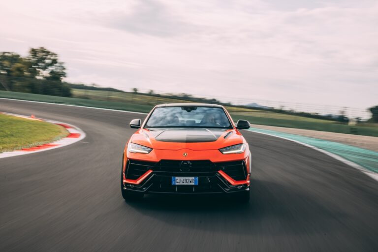 Lamborghini Urus Performante: la prova