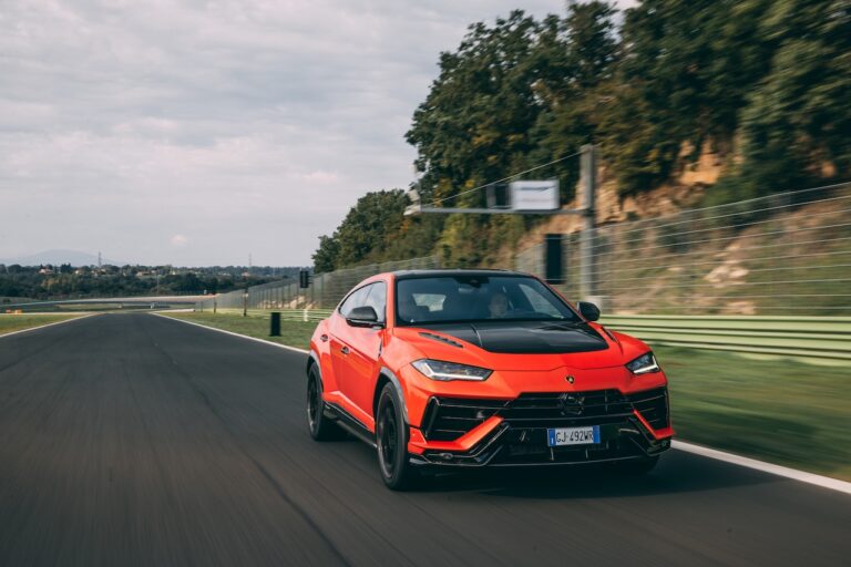 Lamborghini Urus Performante: la prova