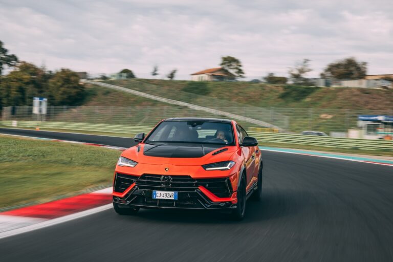 Lamborghini Urus Performante: la prova