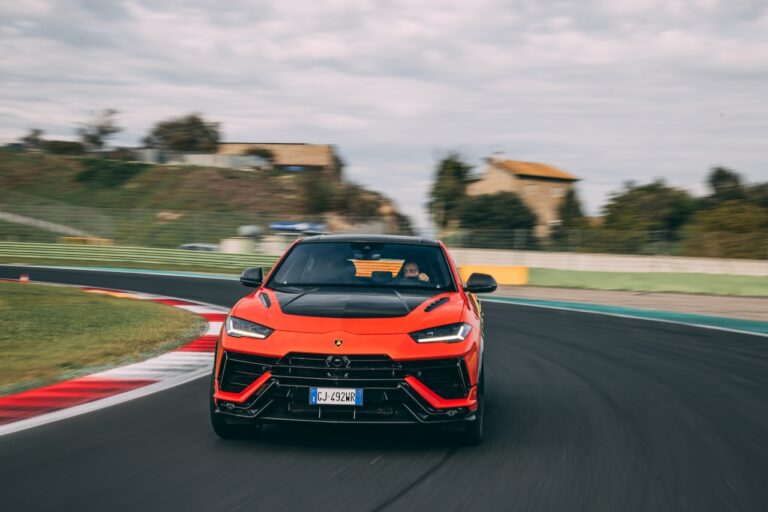 Lamborghini Urus Performante: la prova