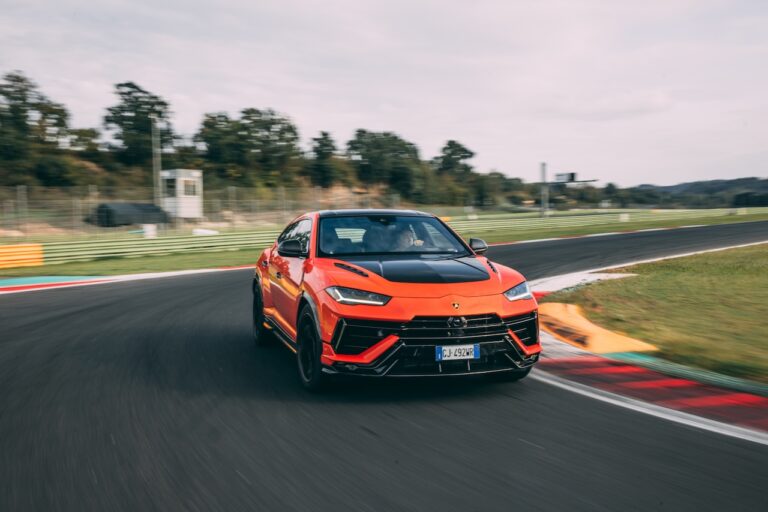 Lamborghini Urus Performante: la prova