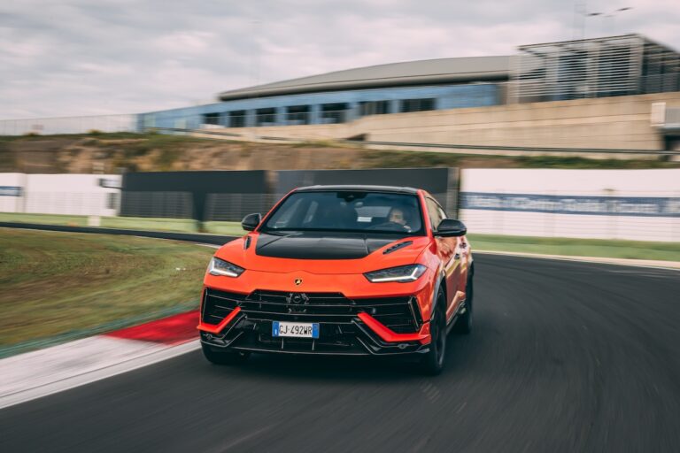 Lamborghini Urus Performante: la prova