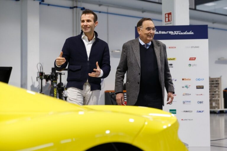 777 hypercar: le immagini
