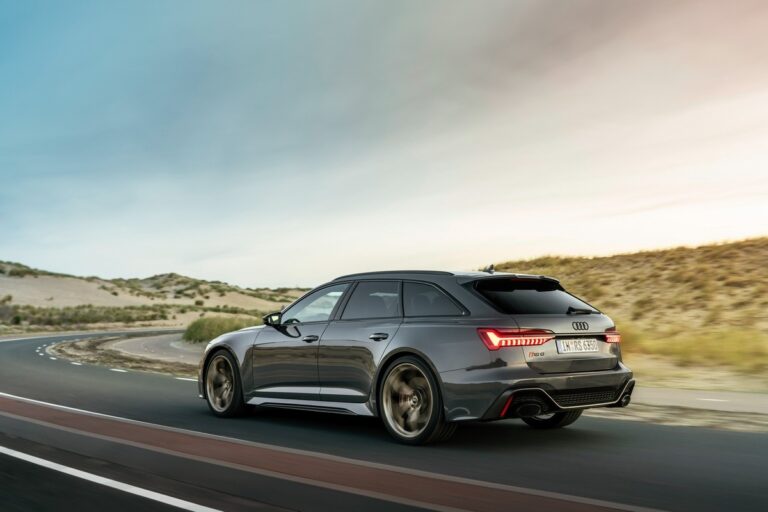 Audi RS6 e RS7 Performance: immagini ufficiali