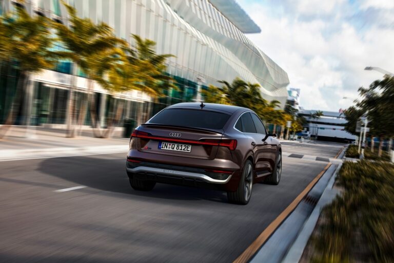 Audi Q8 e-tron e Q8 e-tron Sportback 2023: immagini ufficiali