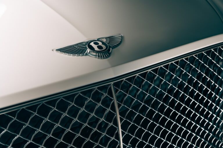 Bentley Bentayga Odyssean Edition: immagini