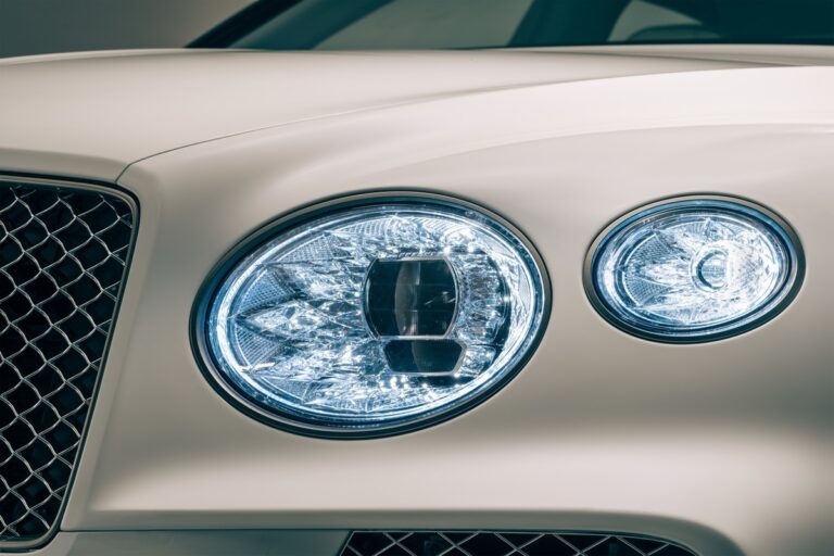 Bentley Bentayga Odyssean Edition: immagini