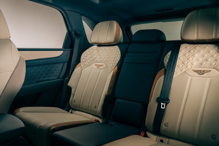 Bentley Bentayga Odyssean Edition: immagini