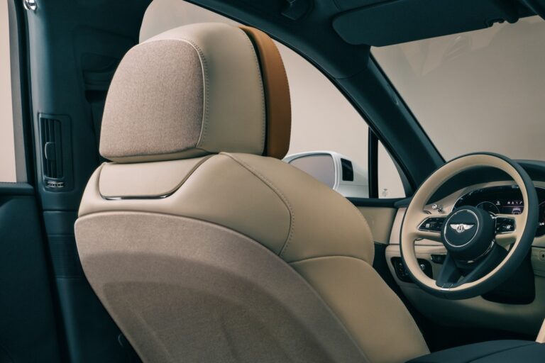 Bentley Bentayga Odyssean Edition: immagini