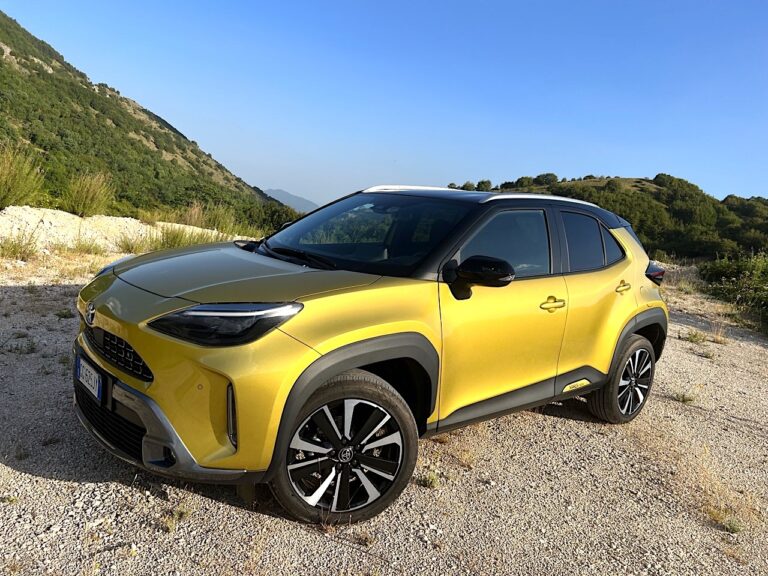 Toyota Yaris Cross: la prova su strada