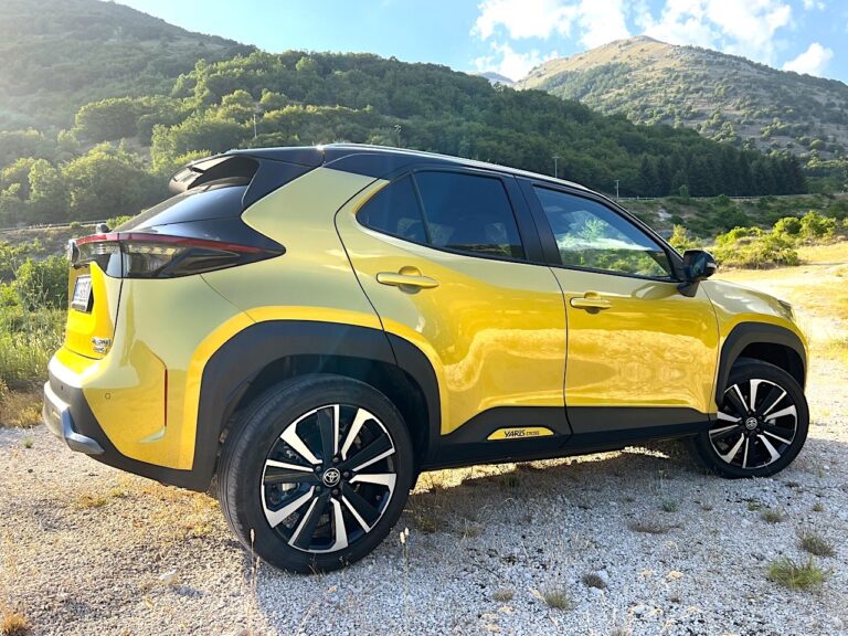 Toyota Yaris Cross: la prova su strada