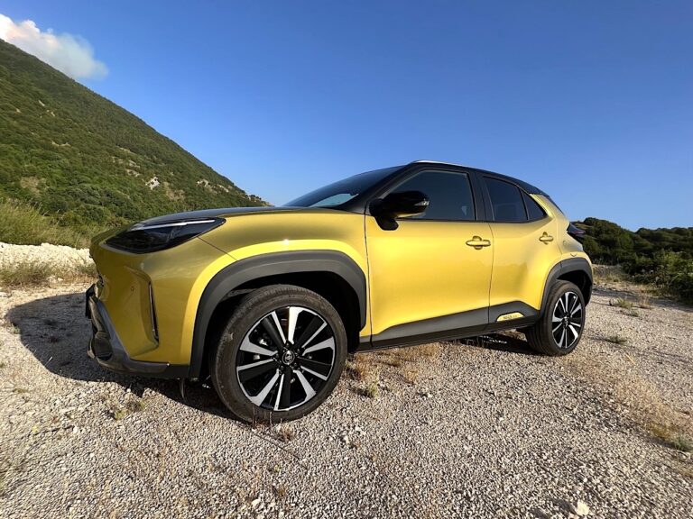 Toyota Yaris Cross: la prova su strada