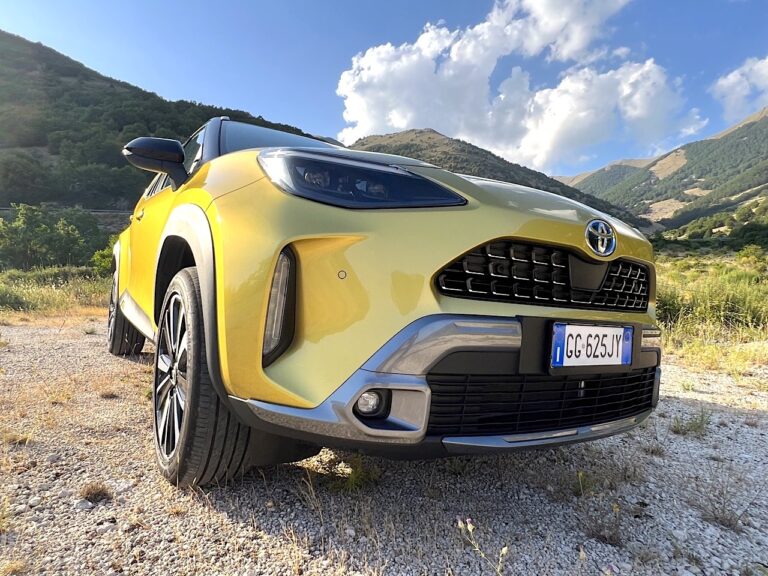 Toyota Yaris Cross: la prova su strada