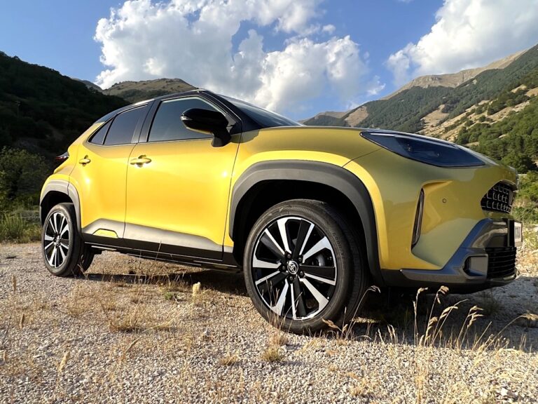 Toyota Yaris Cross: la prova su strada