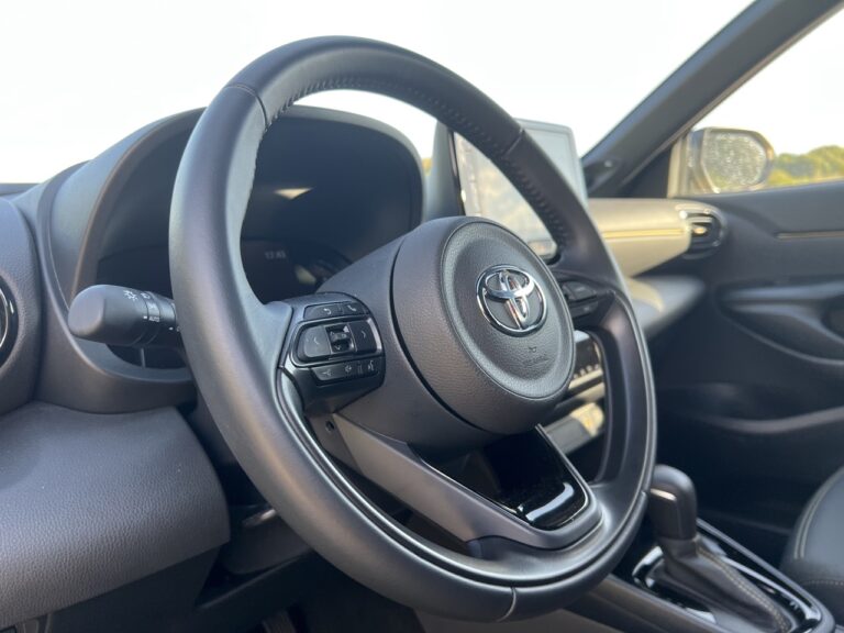 Toyota Yaris Cross: la prova su strada
