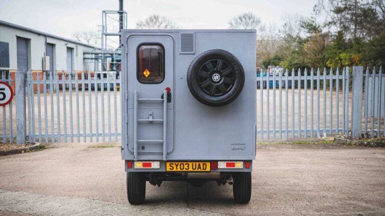 Suzuki Jimny Camper: le immagini