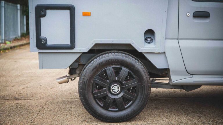 Suzuki Jimny Camper: le immagini