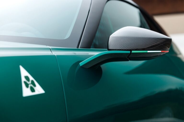 Alfa Romeo Giulia SWB Zagato: immagini ufficiali