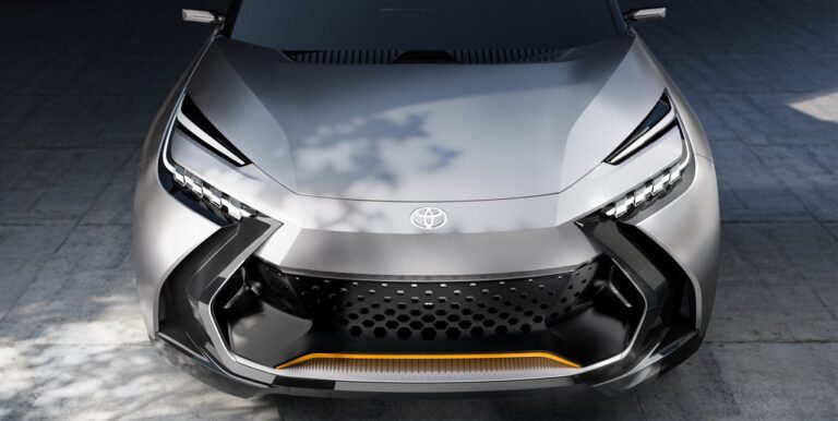 Toyota CH-R Prologue: le immagini ufficiali