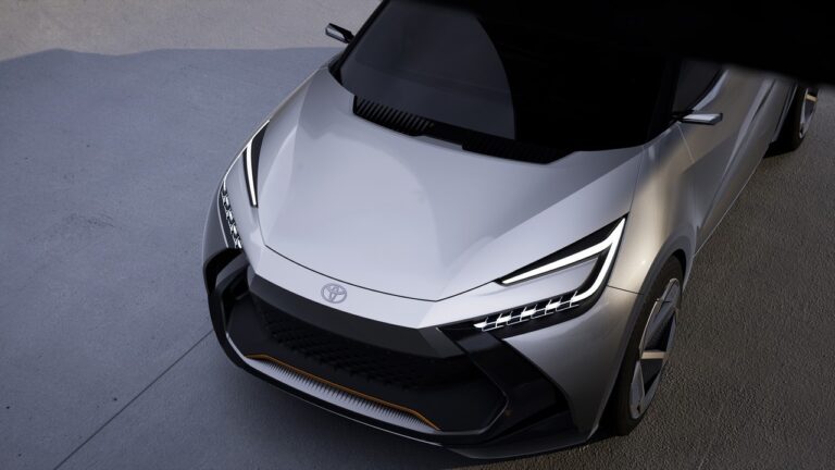 Toyota CH-R Prologue: le immagini ufficiali