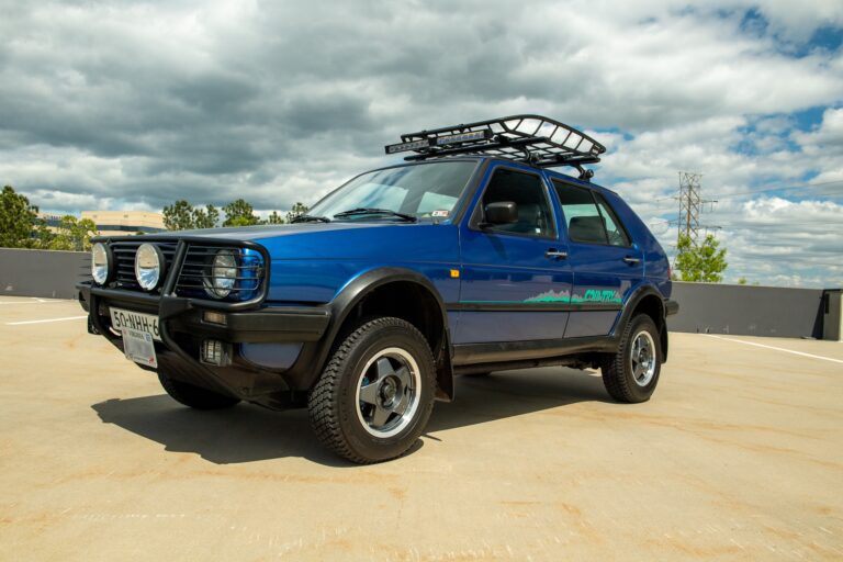 SUV