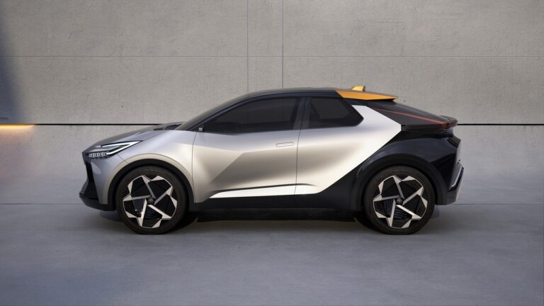 Toyota CH-R Prologue: le immagini ufficiali