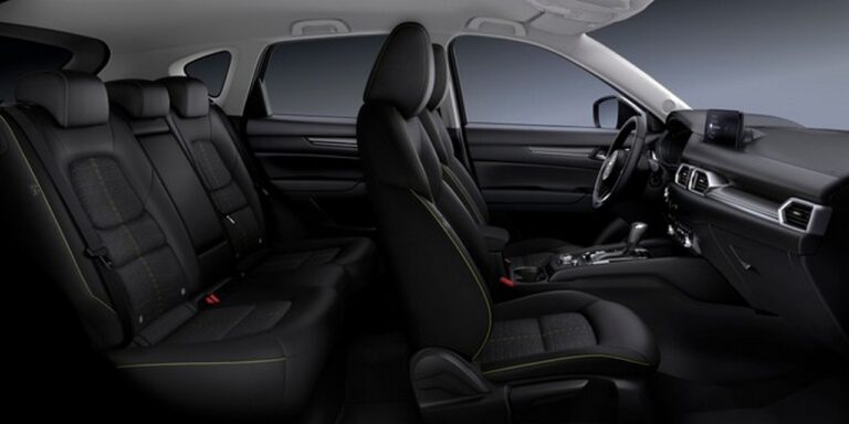 Mazda CX-5 2023: immagini ufficiali