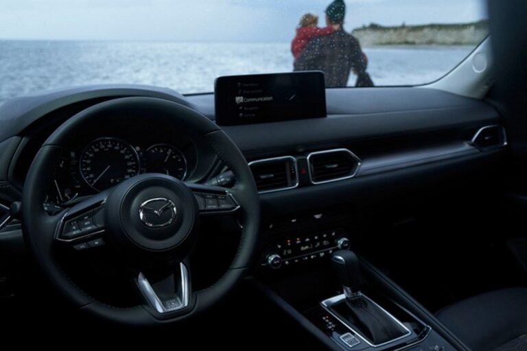 Mazda CX-5 2023: immagini ufficiali