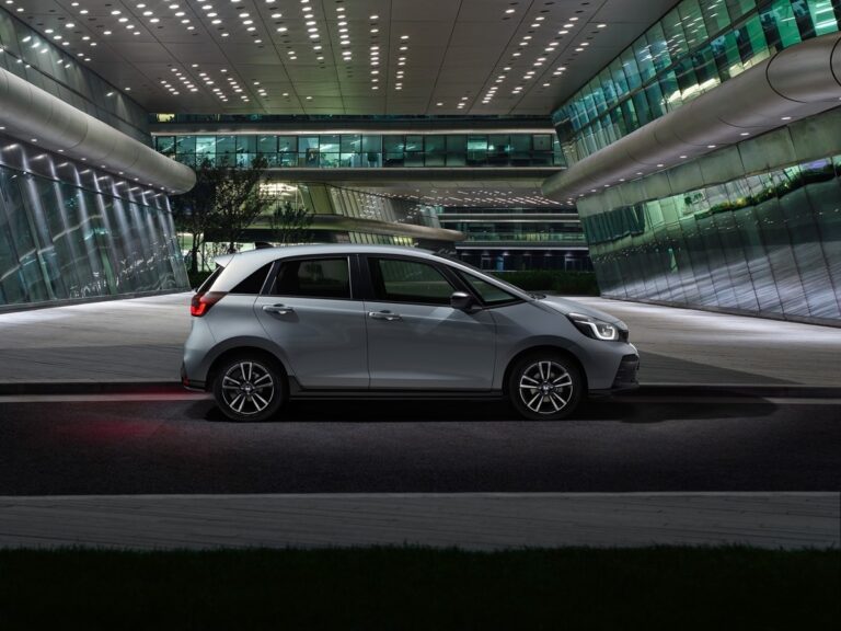 Honda Jazz e:Hev 2023: immagini ufficiali