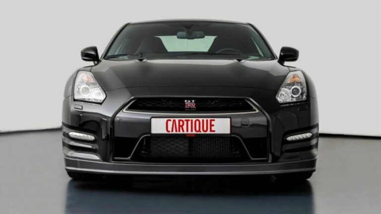 Nissan GT-R Black Edition di Sebastian Vettel