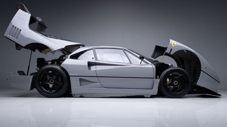 Ferrari F40 in Grigio Nardò: le immagini