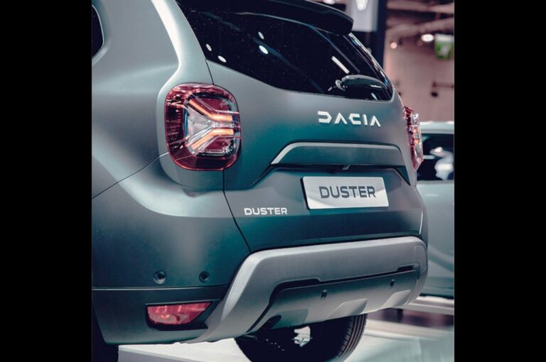 Dacia Duster 2023: immagini ufficiali