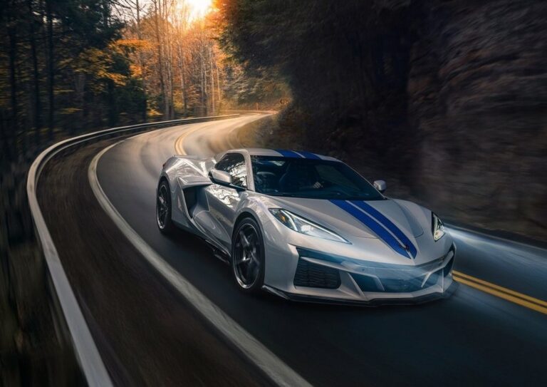 Corvette E-Ray: le immagini