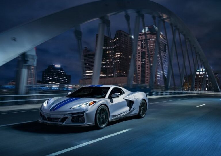 Corvette E-Ray: le immagini