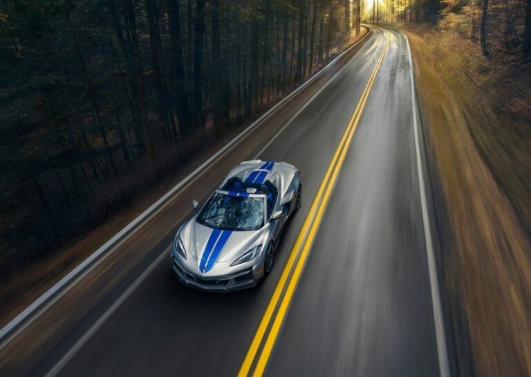 Corvette E-Ray: le immagini