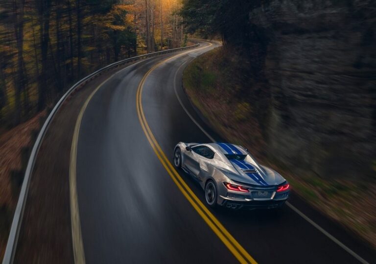 Corvette E-Ray: le immagini