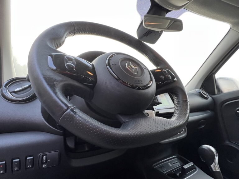 Renault Twingo E-Tech: le immagini