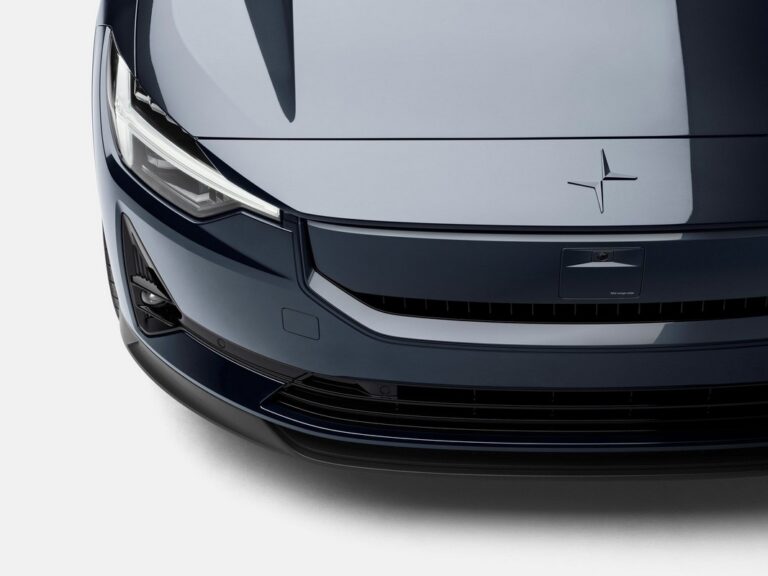 Polestar 2 2023: immagini ufficiali