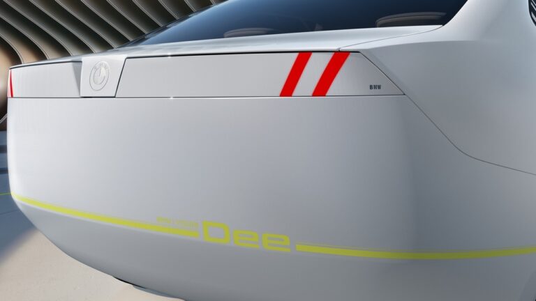 BMW i Vision Dee al CES di Las Vegas 2023