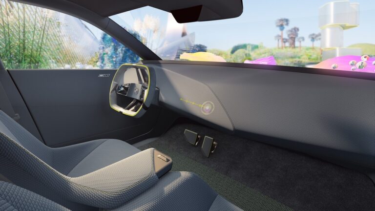BMW i Vision Dee al CES di Las Vegas 2023