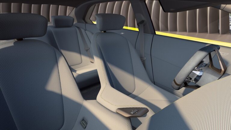 BMW i Vision Dee al CES di Las Vegas 2023