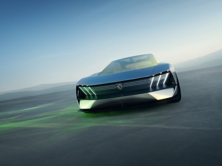 Peugeot Inception Concept: immagini ufficiali