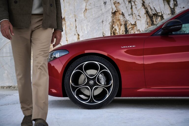Alfa Romeo Giulia e Stelvio facelift: le foto