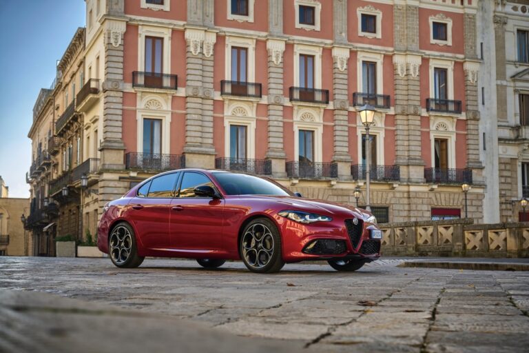 Alfa Romeo Giulia e Stelvio facelift: le foto
