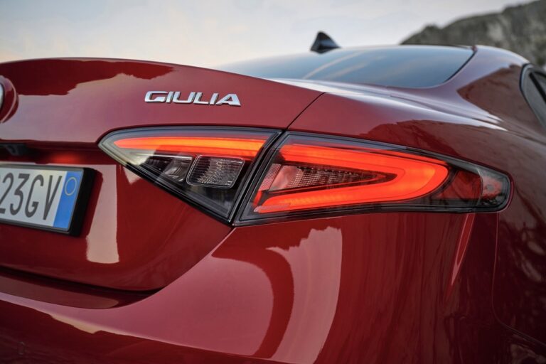 Alfa Romeo Giulia e Stelvio facelift: le foto