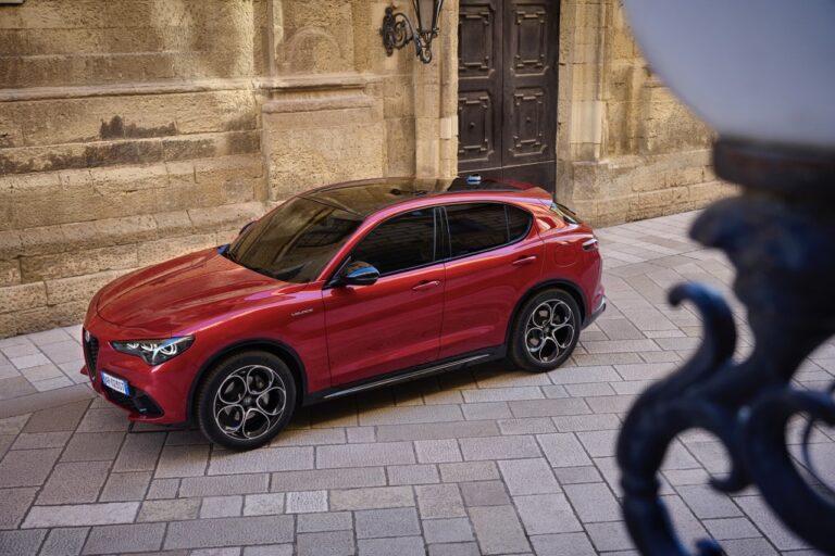 Alfa Romeo Giulia e Stelvio facelift: le foto