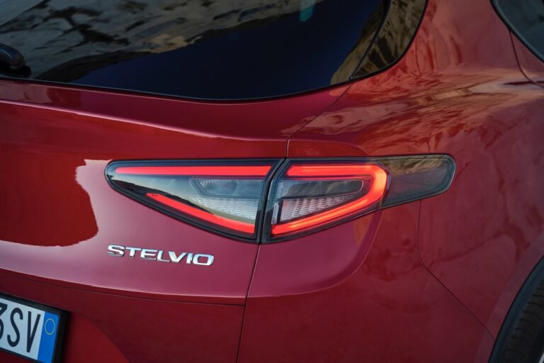 Alfa Romeo Giulia e Stelvio facelift: le foto
