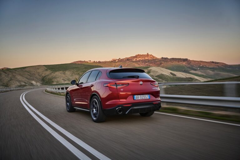 Alfa Romeo Giulia e Stelvio facelift: le foto