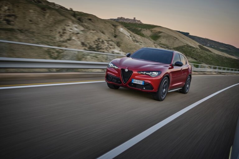 Alfa Romeo Giulia e Stelvio facelift: le foto