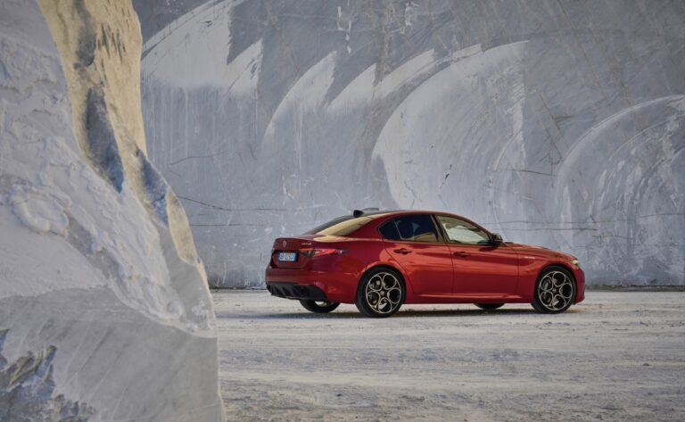 Alfa Romeo Giulia e Stelvio facelift: le foto